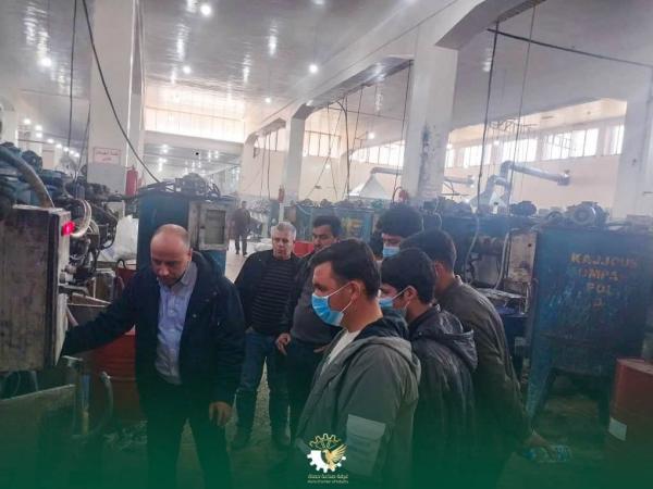 تعاون صناعي تربوي: طلاب 