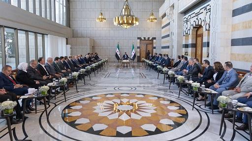 نحو نمو مستدام.. قصر الشعب يحتضن مباحثات تعزيز الاستثمار والتجارة المحلية في سوريا