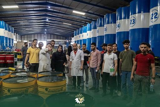 غرفة صناعة حماة تنظم زيارة ميدانية لطلاب الهندسة إلى شركة زكريا كرومى للزيوت المعدنية