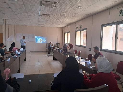 بالتعاون بين الغرفة وجمعية رؤيا.. إقامة دورة تدريبية حول مهارات التواصل الفعال